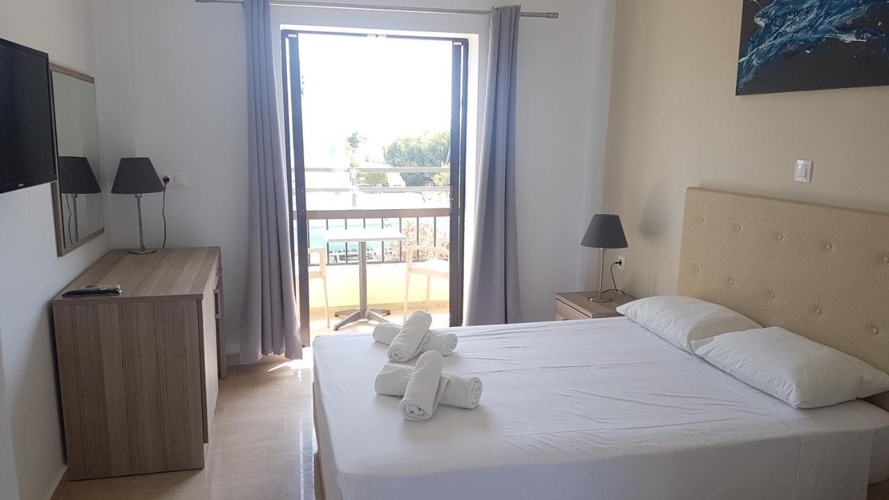 Hotel Prassino Nissi Мораїтика Екстер'єр фото